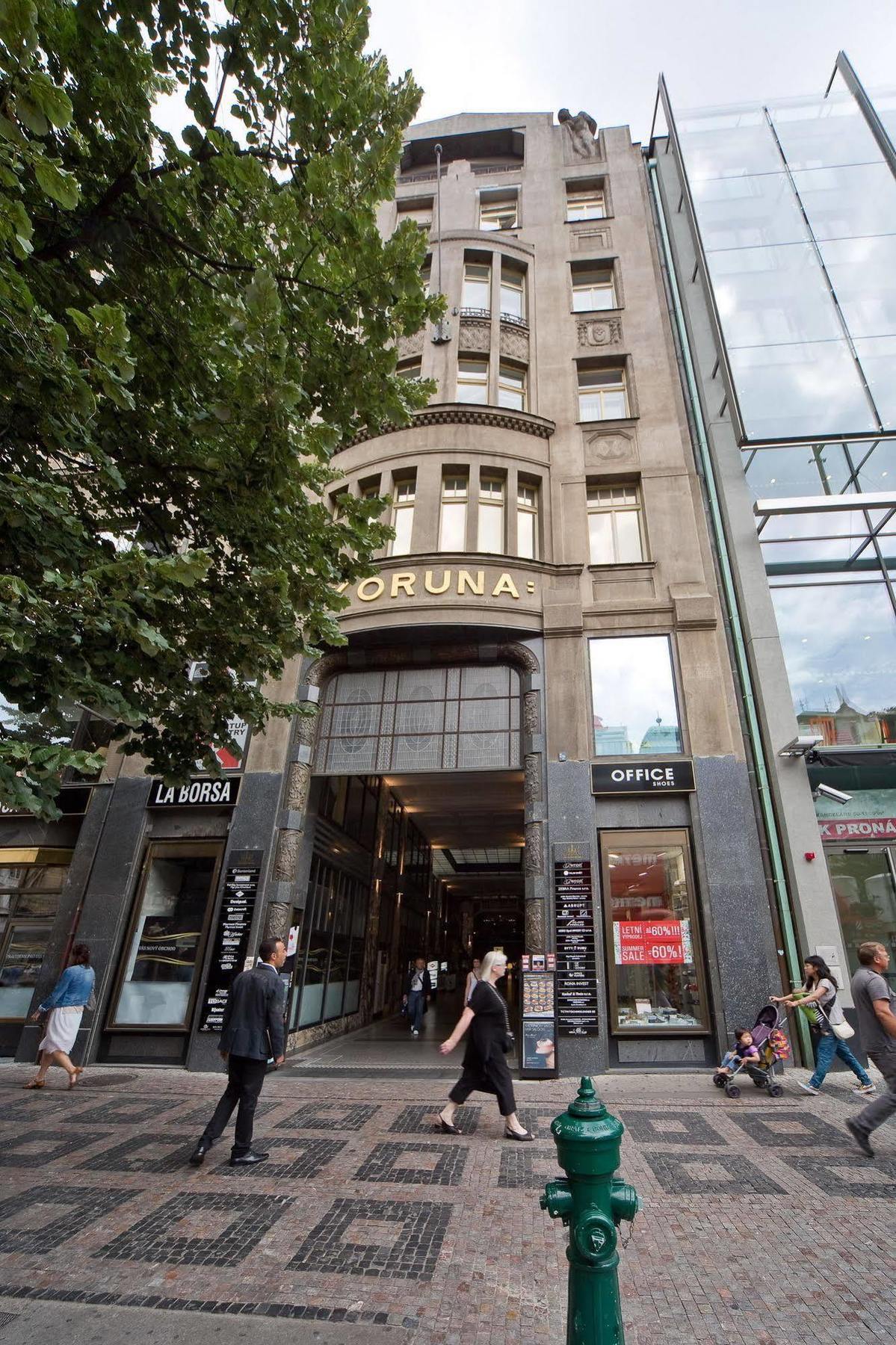 Merchants Crown Suites And Spa Прага Екстер'єр фото The Brussels Stock Exchange